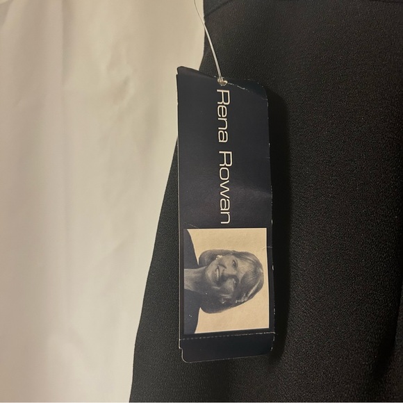 Rena Rowan New‎ Black High-Waisted pleated Trousers. Size 14 - Picture 8 of 12